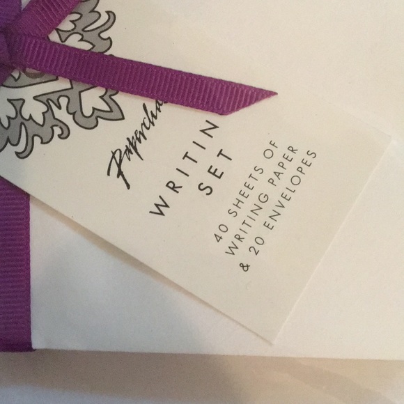 Paperchase beautifully boxed writing set 40 sheets - Picture 3 of 3